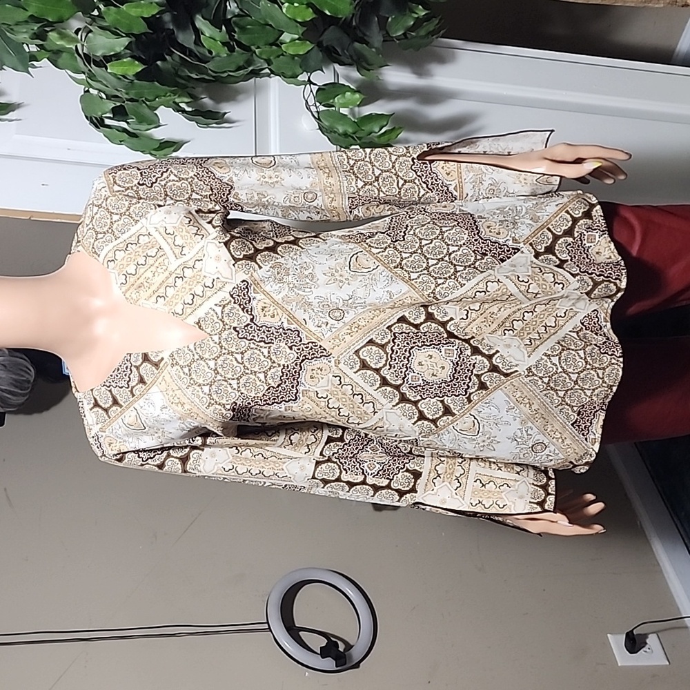 Giorgio Fiorelli Tribal BoHo Vneck Blouse - Picture 2 of 6